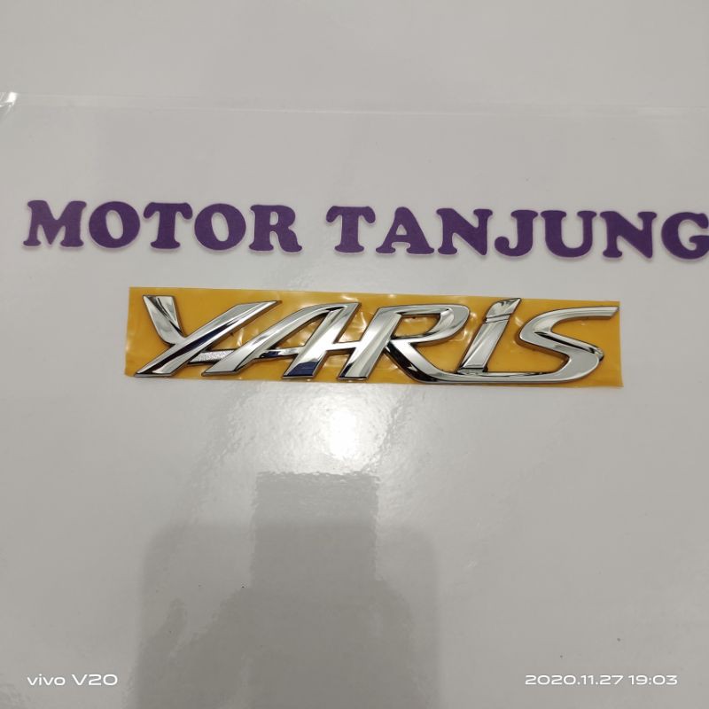 EMBLEM TULISAN YARIS chrom original