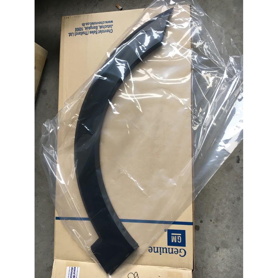 Sparepart Mobil Molding Fender Depan Chevrolet Captiva