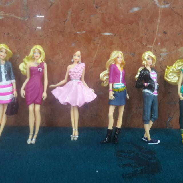 Figure barbie fashion