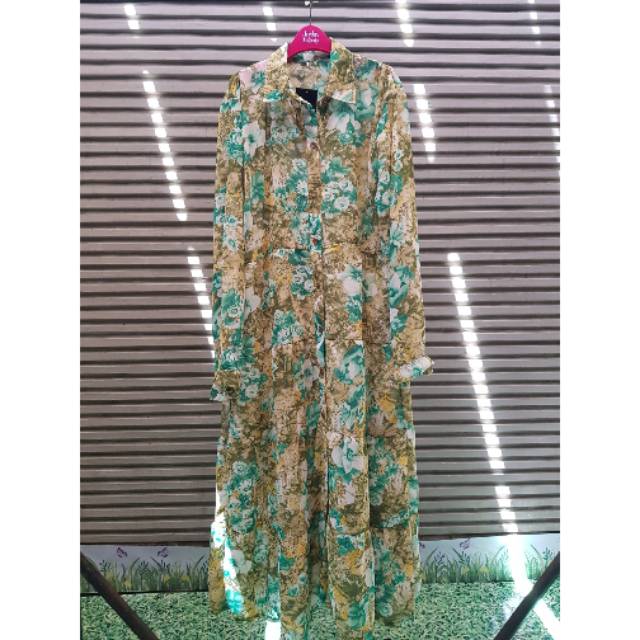 Outer motif bunga
