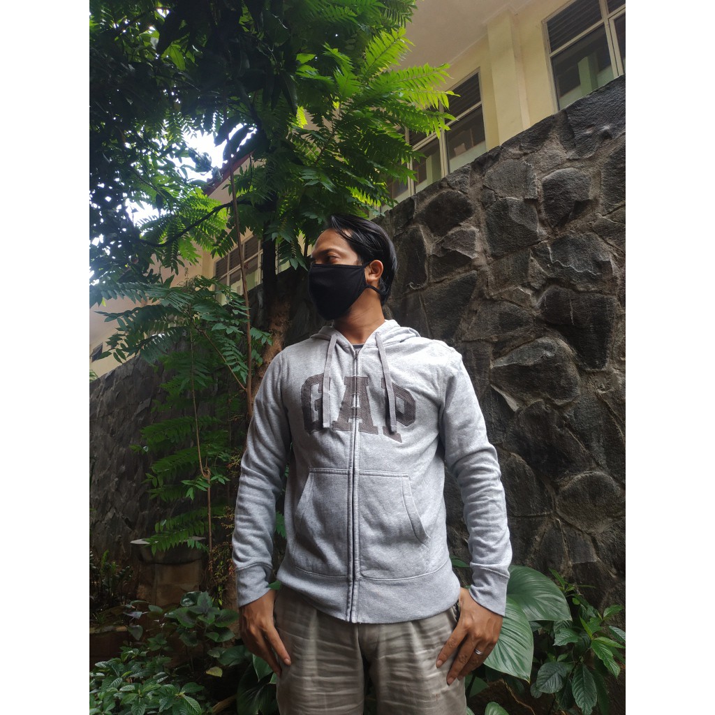 Jaket Original Second GAP Font Bordir Size S fit M Type Zipper Hoodie