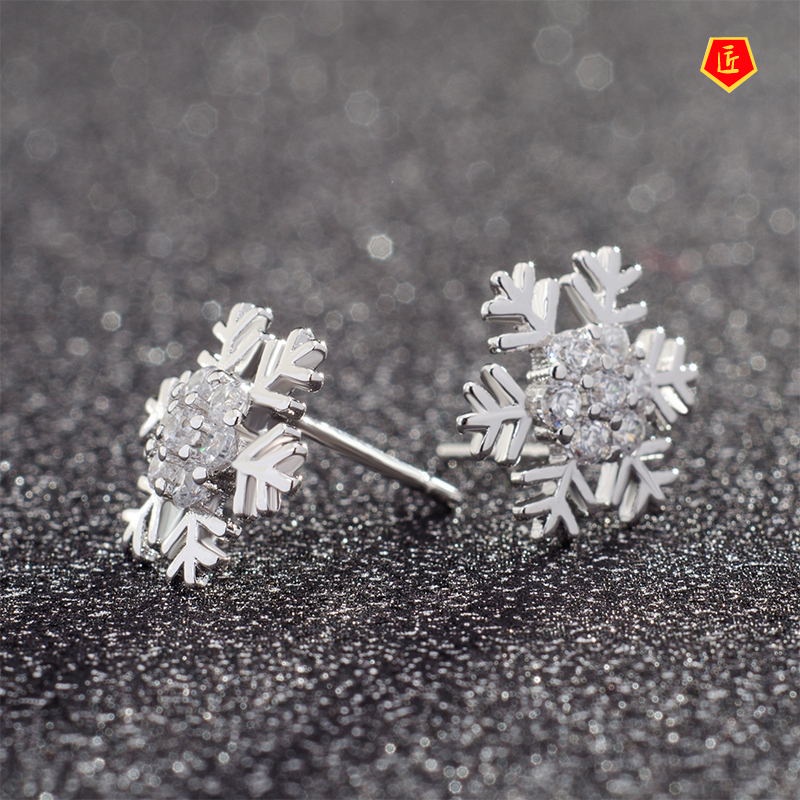 [Ready Stock]S925 Silver Sweet Cute Snowflake Ear Stud