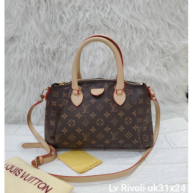 grageos.corner : LV Rivoli Mono size 31x24