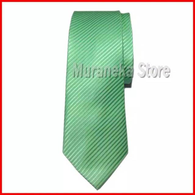 dasi pria warna hijau muda garis halus