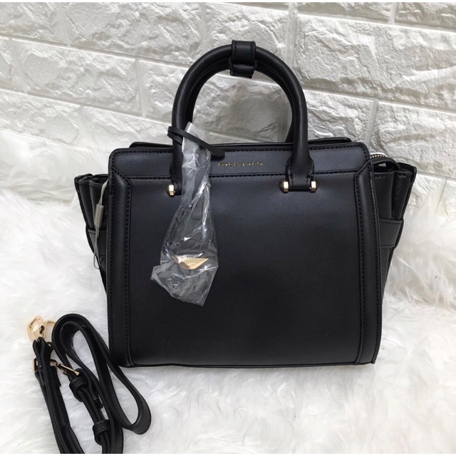 Ck bixy trapeze / charles&keith boxy trapezium / tas wanita charles&keith boxy hand bag