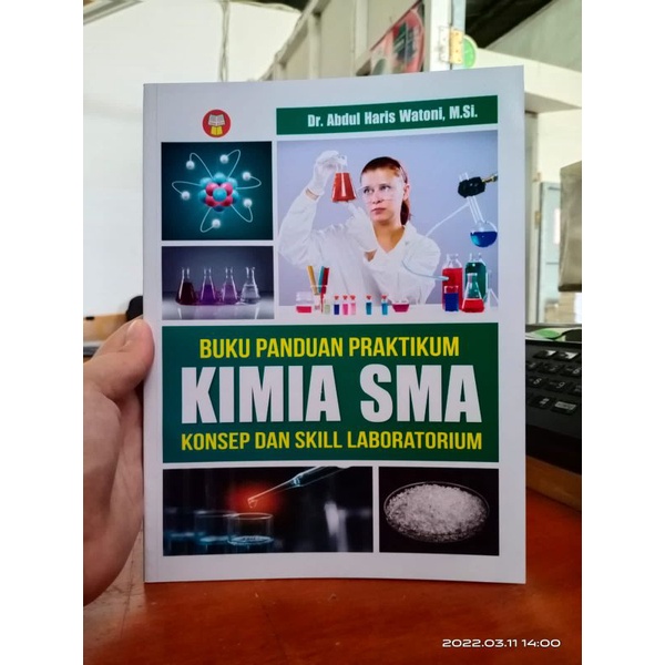 Jual BUKU PANDUAN PRAKTIKUM KIMIA - KONSEP DAN SKILL LABORATORIUM ...