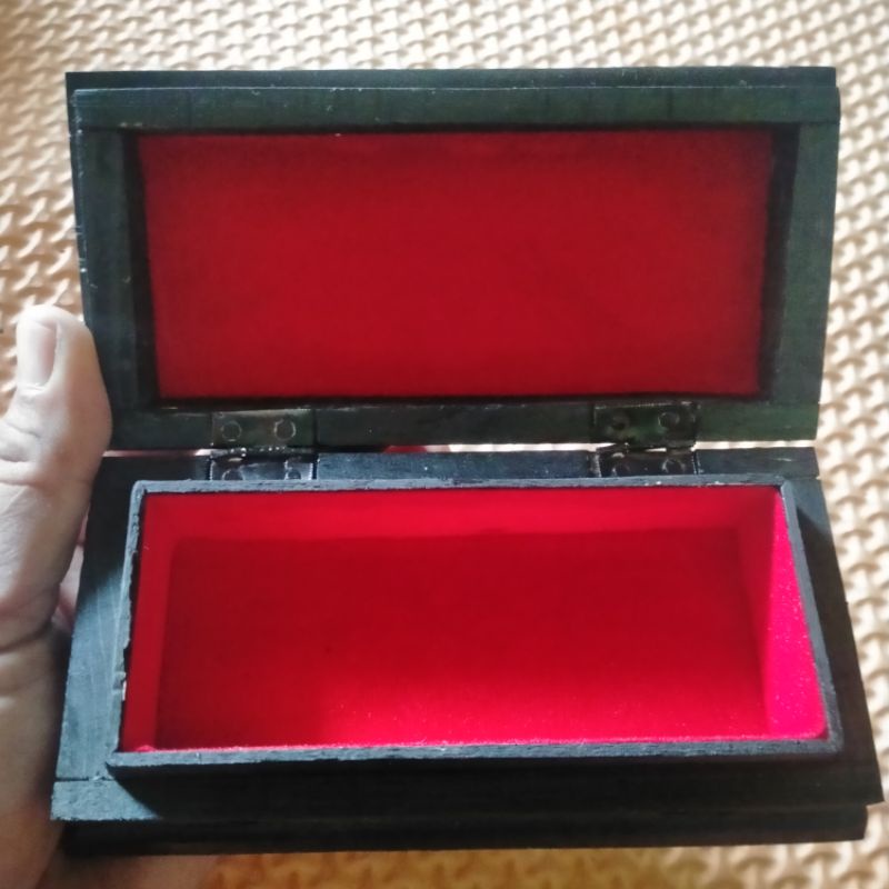 Kotak Kayu Jati Ukir Tempat Penyimpanan