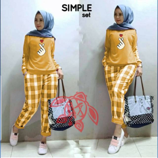 Sweater wanita plus celana