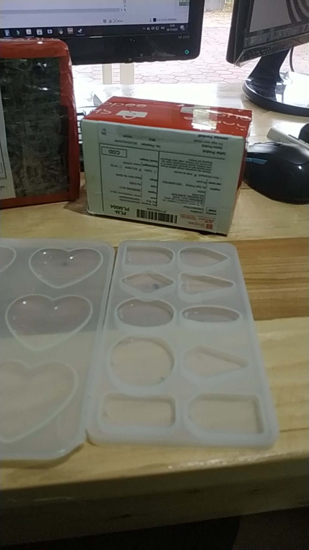 Hw Cetakan Silikon Bentuk Tetesan Air Dengan Lubang Untuk Perhiasan Diy