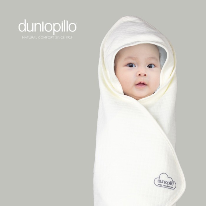 Selimut Dewasa Dunlopillo Baby Hooded Blanket ( Selimut topi hangat Bayi ) 70 x 70 cm(Q2P2) BEST SEL