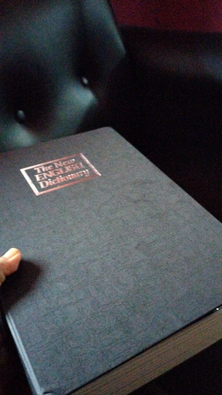 Brankas Mini Model Buku Kamus - Security Dictionary Cash Jewelry Key Lock Book Storage L Size Black