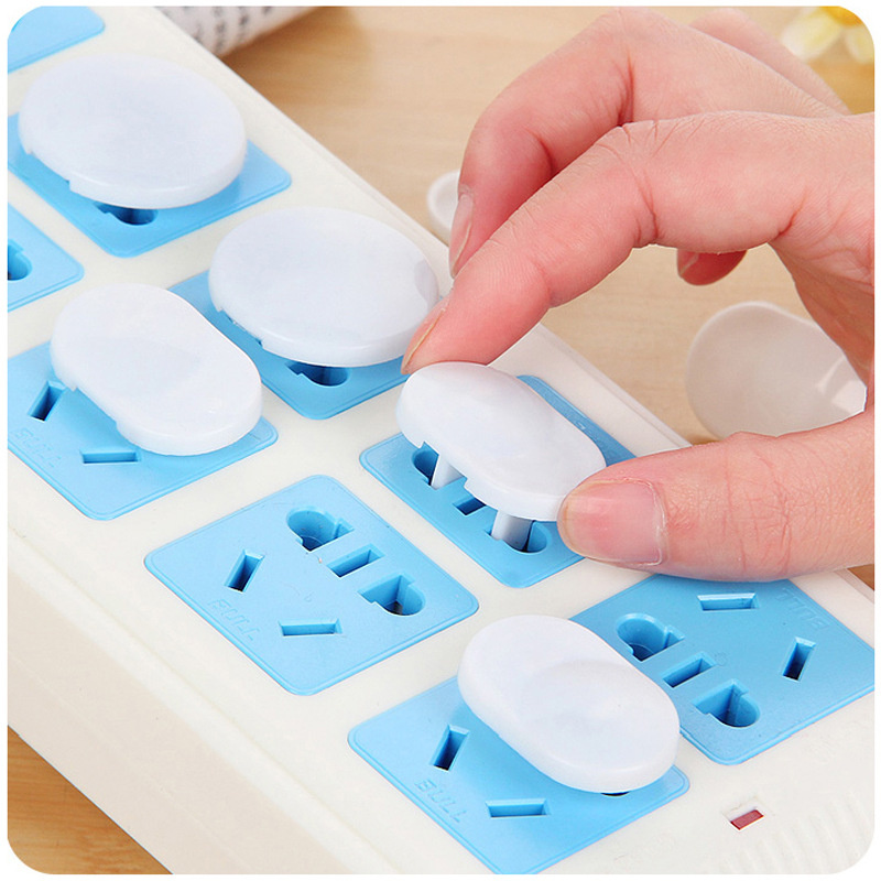 20pcs/set Two Holes Anti Electric Shock Power Socket Protection Cap Baby Kids Safety Guard Protection Electrical Outlet Cover