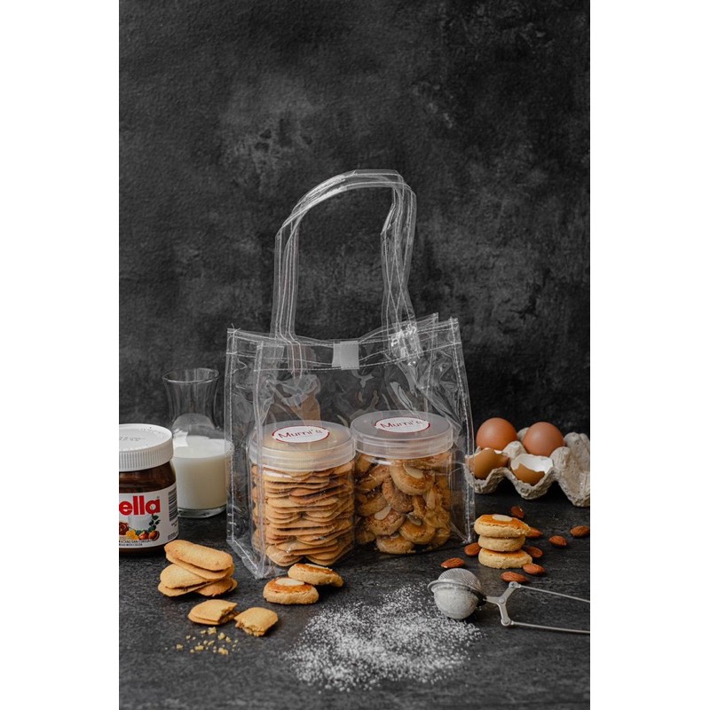 

Bundle Almond Cookies dan Lidah Kucing Nutella. BEST SELLER JAKARTA ONLY!