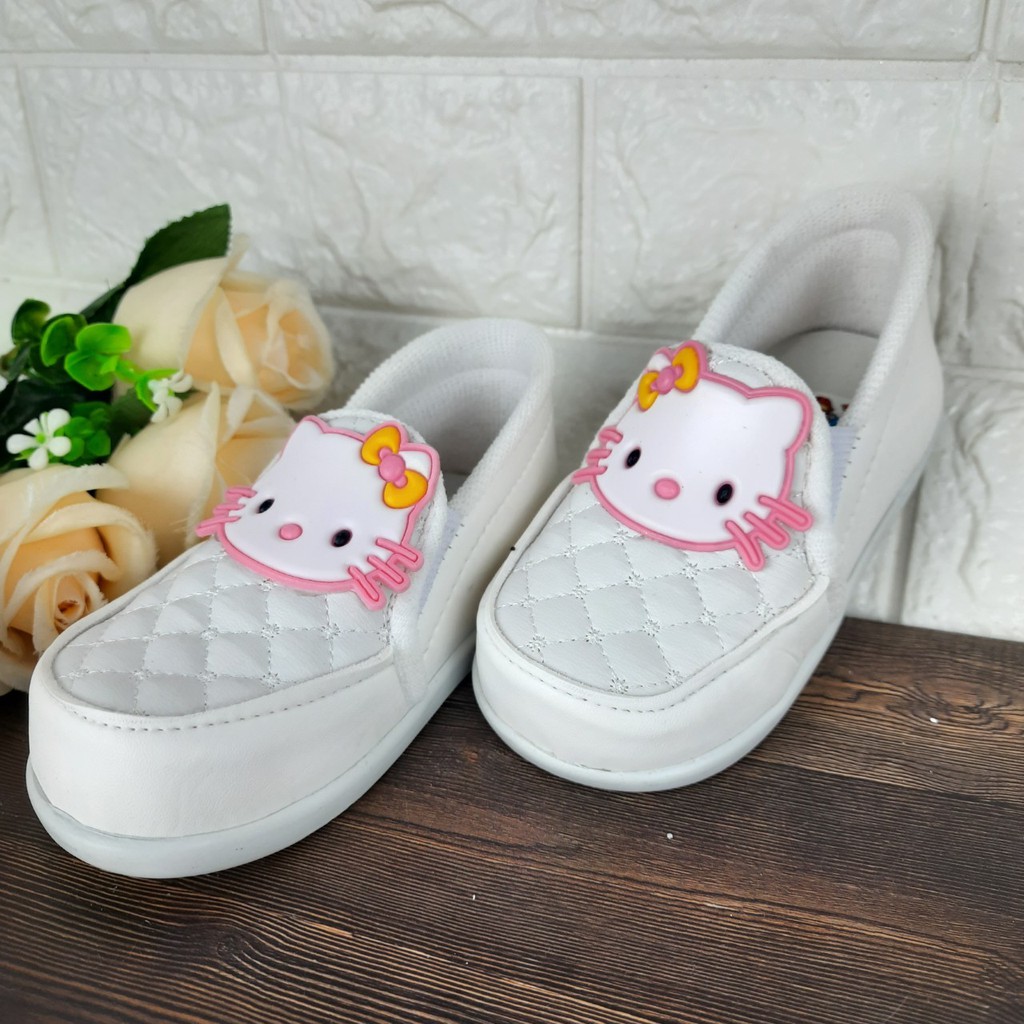 [TAMAN SEPATUKU] SEPATU TRENDY MURAH ANAK PEREMPUAN KARAKTER KARTUN HELLO KITTY 1-3 TAHUN CAX29