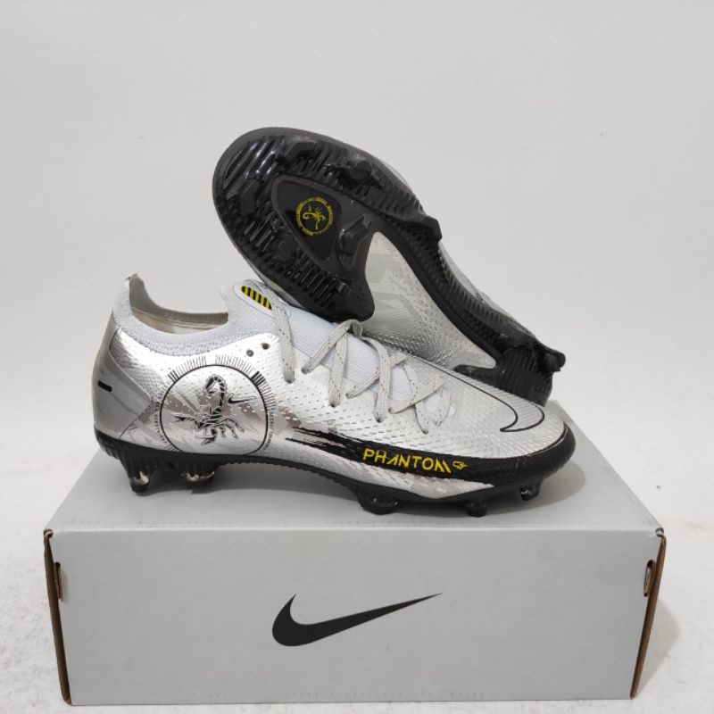 Sepatu Bola Nike Phantom GT Elite Scorpio