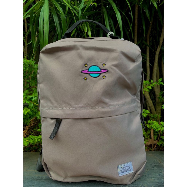Gramedia Bandung - Tas Punggung Teeny Teensy Planet Cream