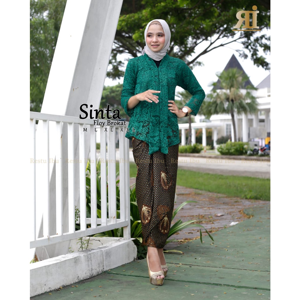 Kebaya Modern / Setelan Kebaya Brukat Putih dan Lainnya
