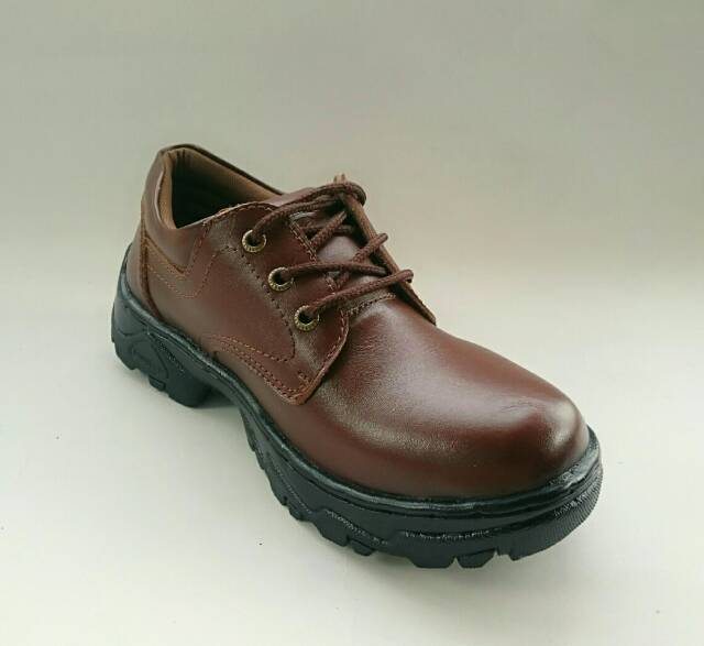 SEPATU KASUAL PRIA KULIT ASLI RASHEDA DR 09 CP