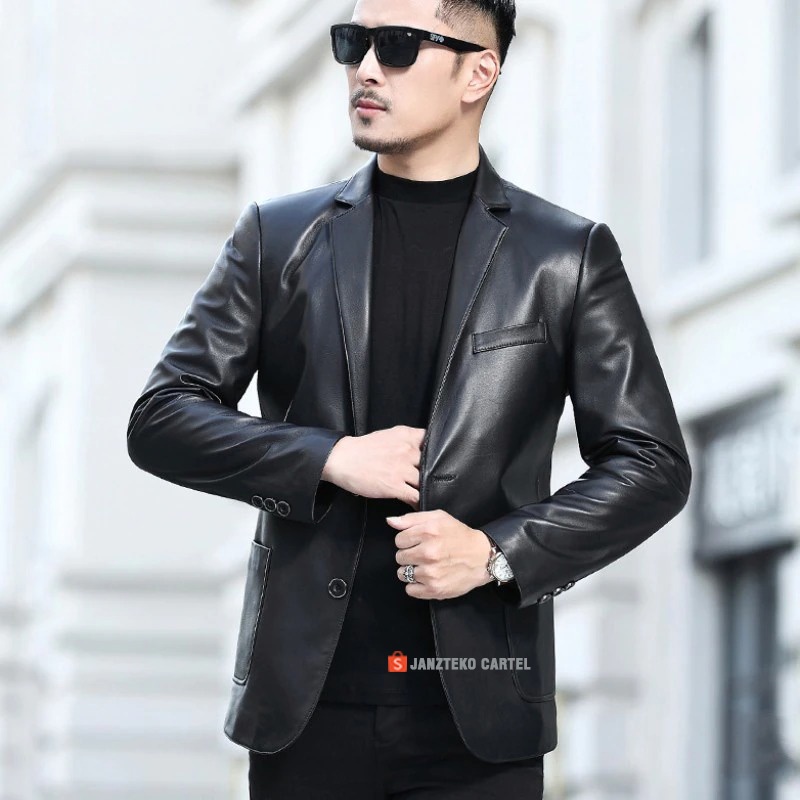 JNK x ELCO - Jaket Blazer Jas Pria Kulit Sintetis Viena Faux Leather Jacket Synthetic Premium Elegan Trendy Cowok Laki Laki Casual Kancing Sebaris Ramping Pria Bisnis Mantel Setelan Kerja Kantor Pakaian Luar Kasual Formal Slimfit Dewasa Korea Set New Baru