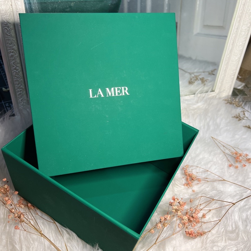 

Gift box lamerr