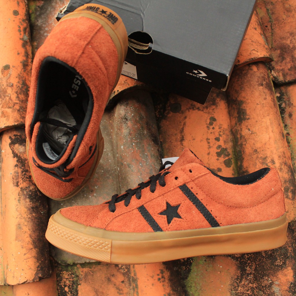 CONVERSE ONE STAR ACADEMY OX - SUEDE CINNAMON/BLACK/GUM HONEY ORIGINAL