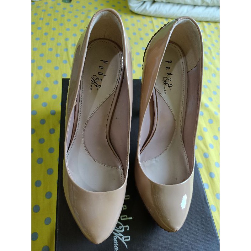 sepatu heels Pedro