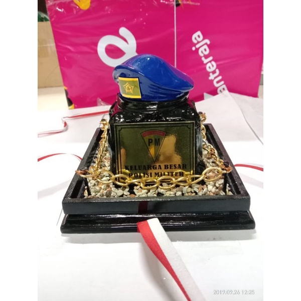 Miniatur Baret Polisi Militer  | Miniatur Baret Polisi Militer Akrilik