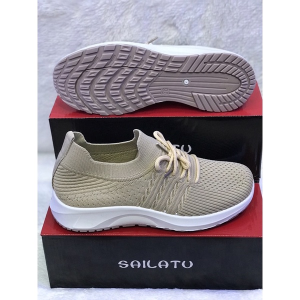 Sepatu sneakers slip on rajut import SAILATU sz 36/40