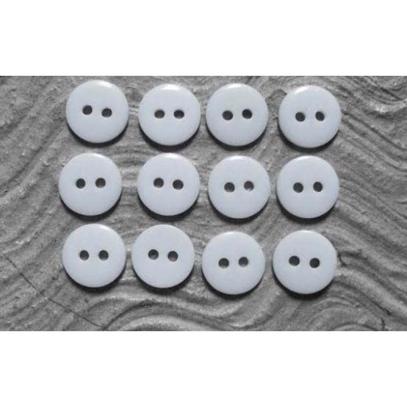 kancing baju mutiara