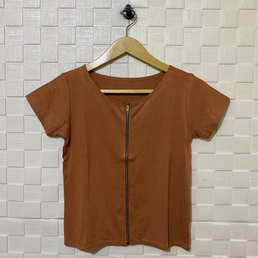 atasan kaos crop zipper lengan pendek wanita/atasan crop wanita/kaos crop sleting/zipper/kaos zipper/crop top zipper/kaos wanita/atasan wanita/crop top/kaos sleting pendek wanita/atasan murah/kaos murah/syafiqa_14-MERAH BATA