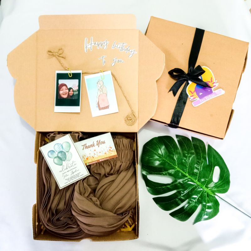 

Giftbox ✨Cinnamon 16✨ [rok plisket]