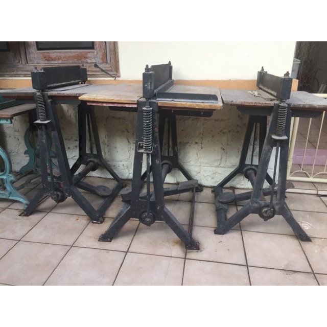 

Mesin Perforasi Kertas Second Alat Perforasi Jarum