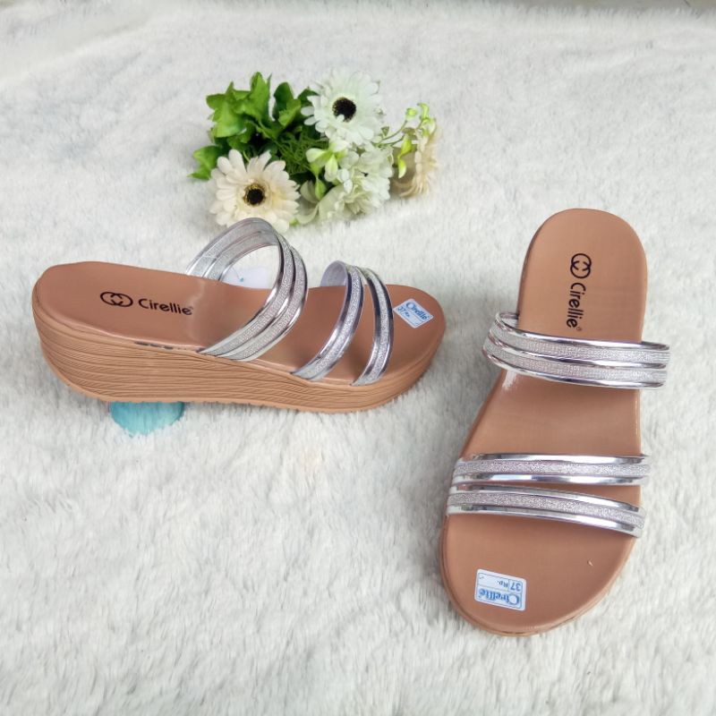 Sandal Wanita Wedges Cirellie