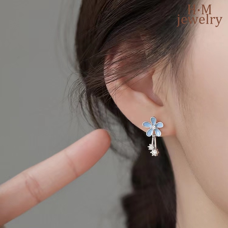 Anting Rumbai Bentuk Bunga Daisy Warna Abu-Abu Biru