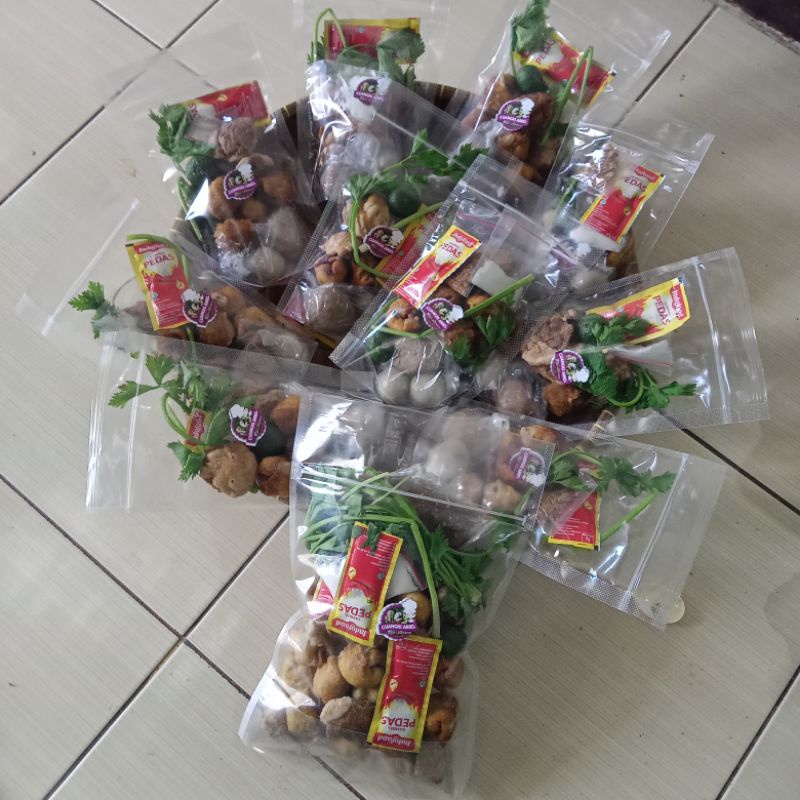 

bakso cuanki ariel(bakso cuanki khas Bandung)