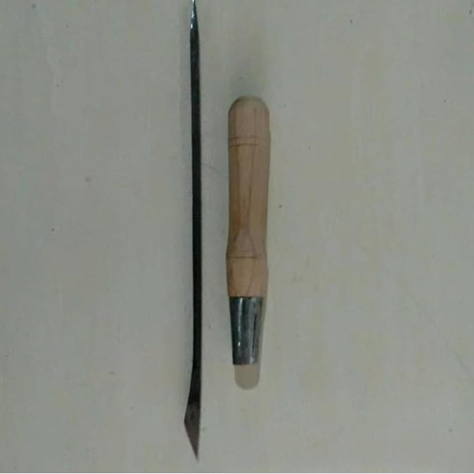 Pahat bubut kayu jenis cukrik
