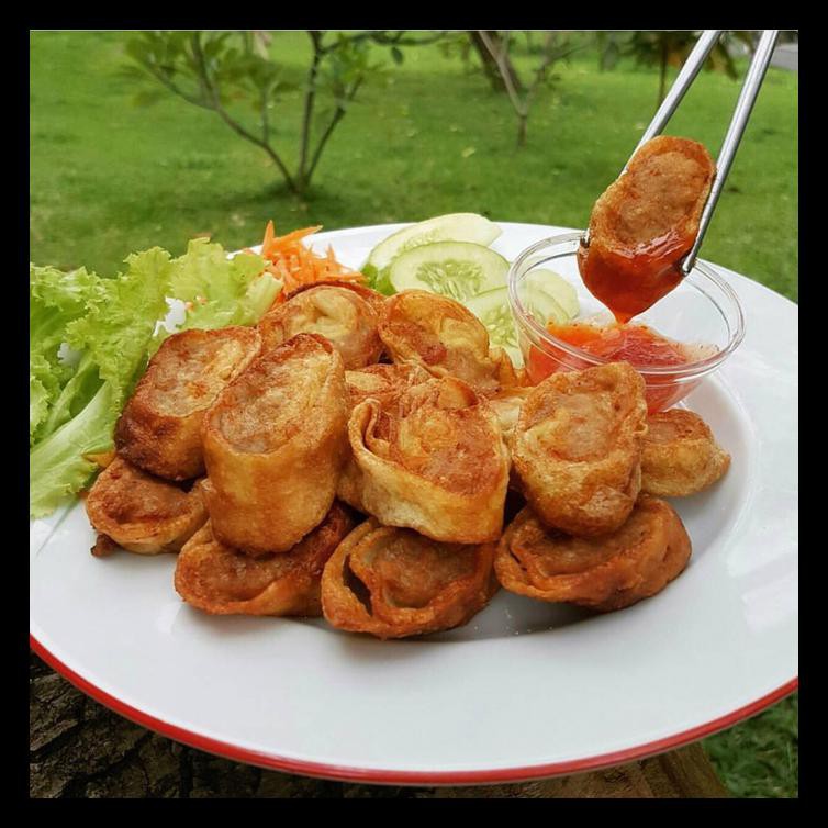 

Egg Chicken Roll Termurah