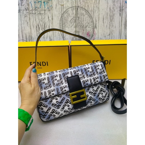 Tas Fendi wanita import with box sling bag wanita Fendi