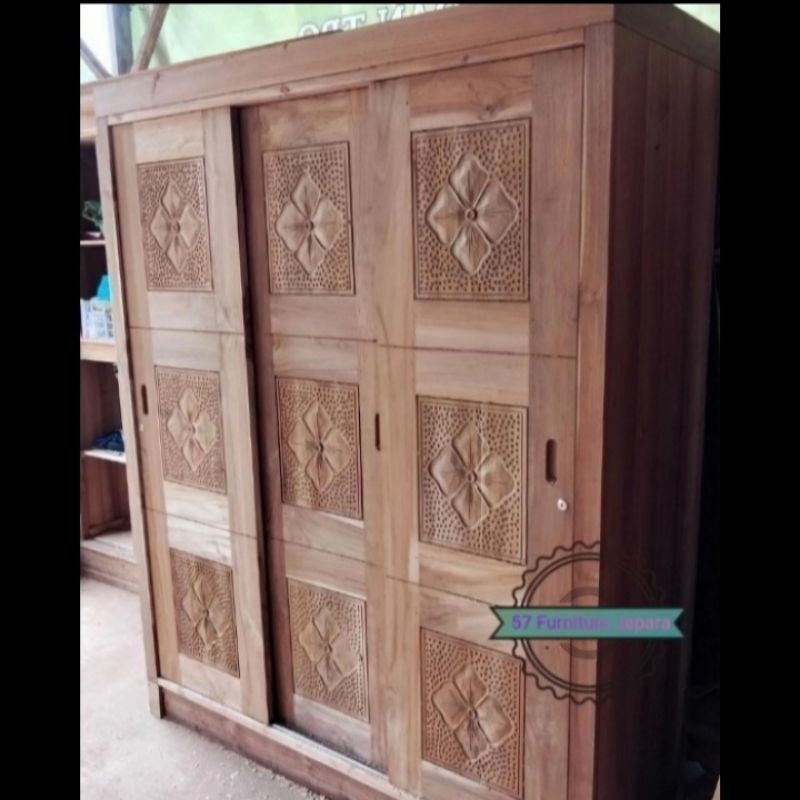 Lemari Pakaian Ukir Minimalis Pintu 3 Slidding Kayu Jati Grade A Mebel Jepara Mentahan