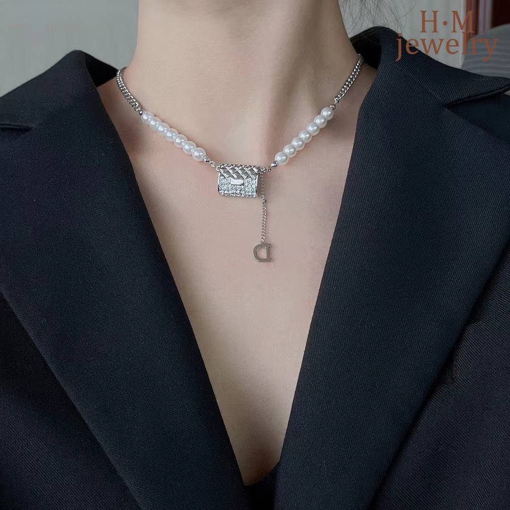 Kalung Rantai Wanita Liontin Huruf D Hias Berlianmutiara Imitasi