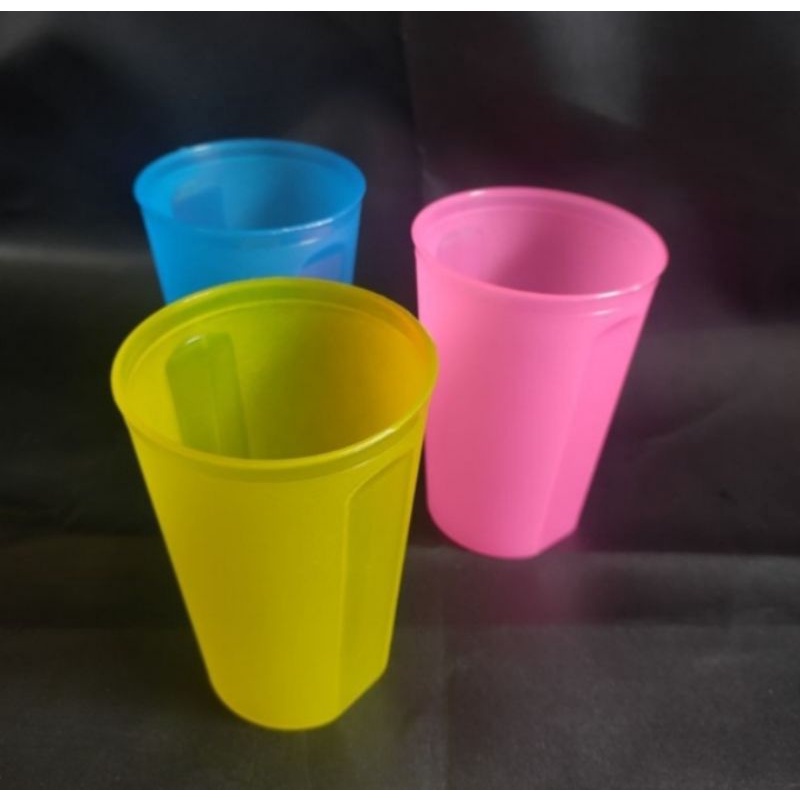 Hot item Gelas plastik  kh warna warni isi satu lusin 12 pcs