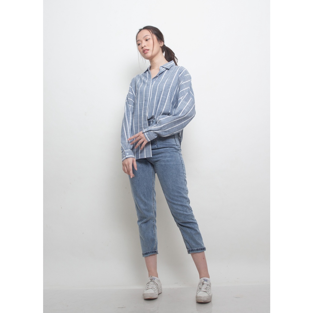 Ixora Ulya Oversized Shirt - Kemeja Wanita Oversized Blouse Berkancing Fashion Wanita-4