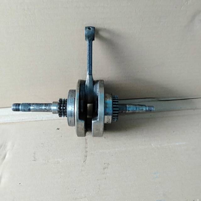Kruk as krek as crank Shaft beat fi 2013 2014 original copotan motor