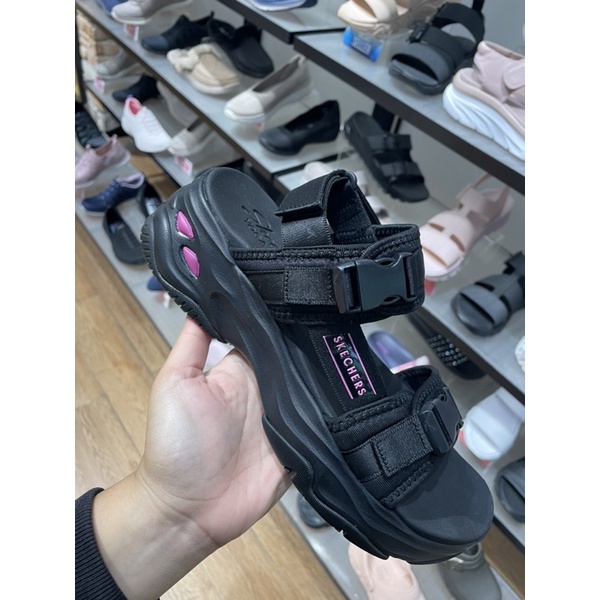 SKECHERS ARCH FIT D'LUX WOMEN'S SANDALS - BLACK