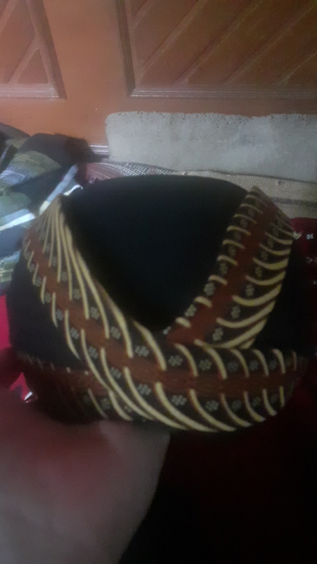 Blangkon Jogja Motif Samurai Kuning