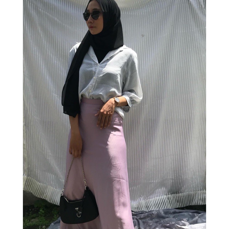 

thrift polkadot white