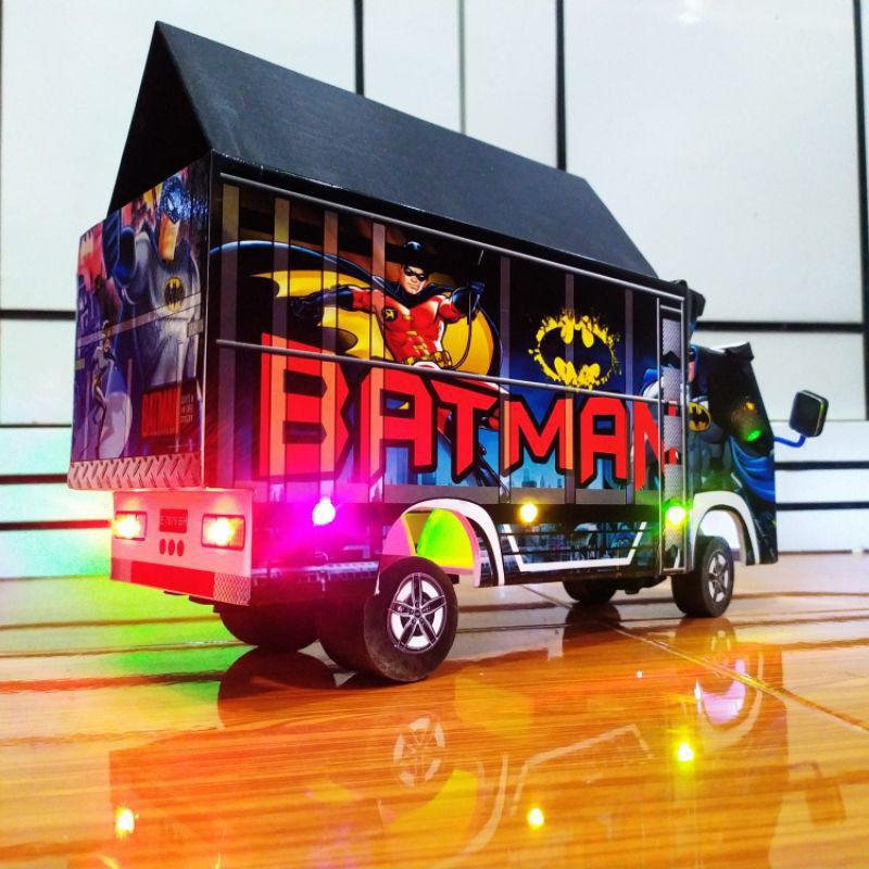 Miniatur truk Batman KAYU ASLI + Triplex MELAMITO BLOCKTAB KUAT+lampu+ terpal+bisa belok+oleng