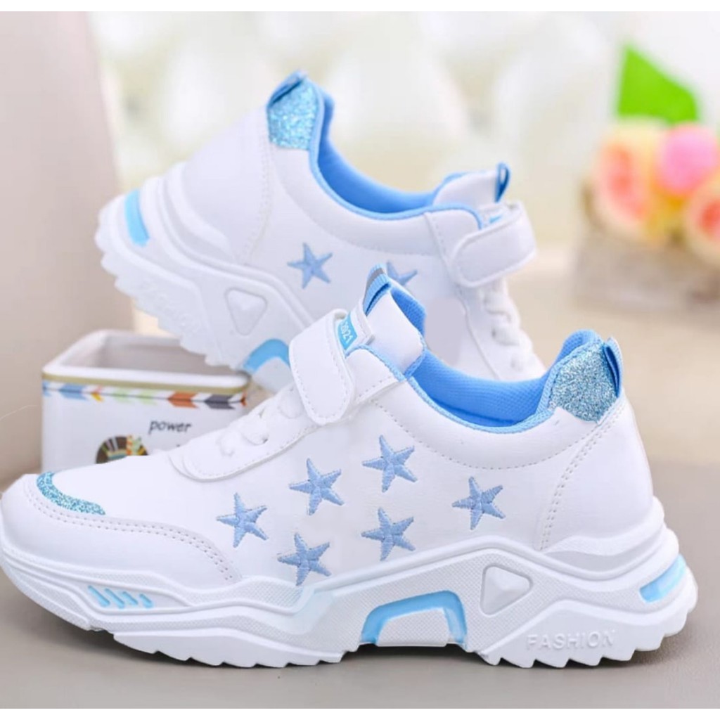 JS-SEPATU SNEAKERS BINTANG PENGIKAT VELCRO BM505