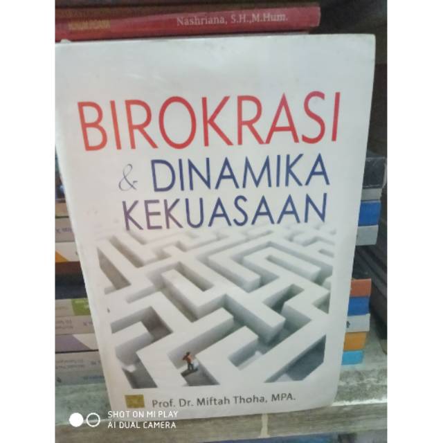 Buku birokrasi dan dinamika kekuasaan