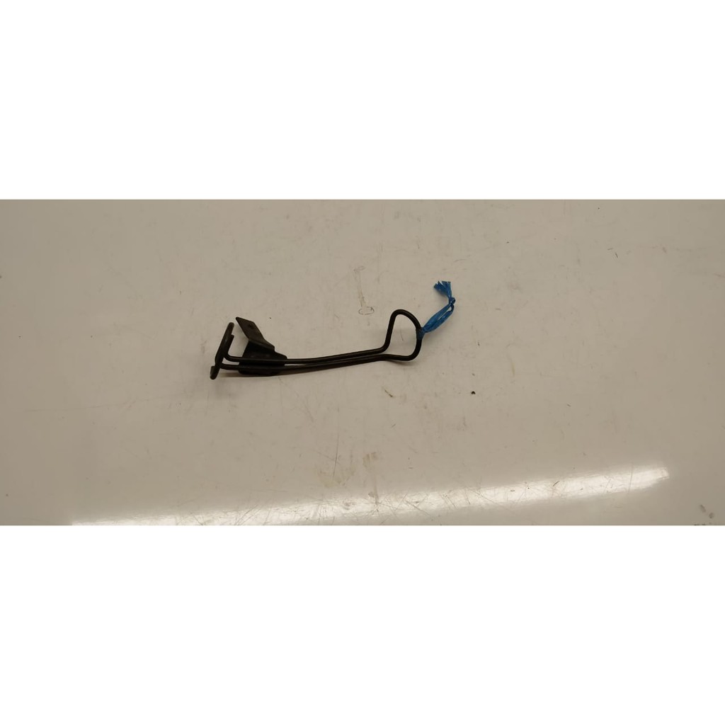 Breket selang rem disc penjepit selang rem depan yamaha mio Original